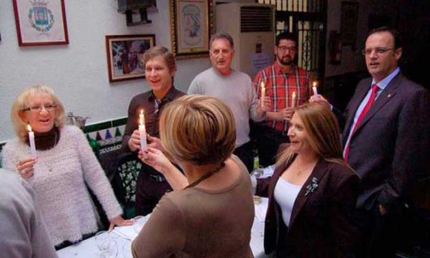 El POSI, y algunos más, le ponen una vela a la Virgen
